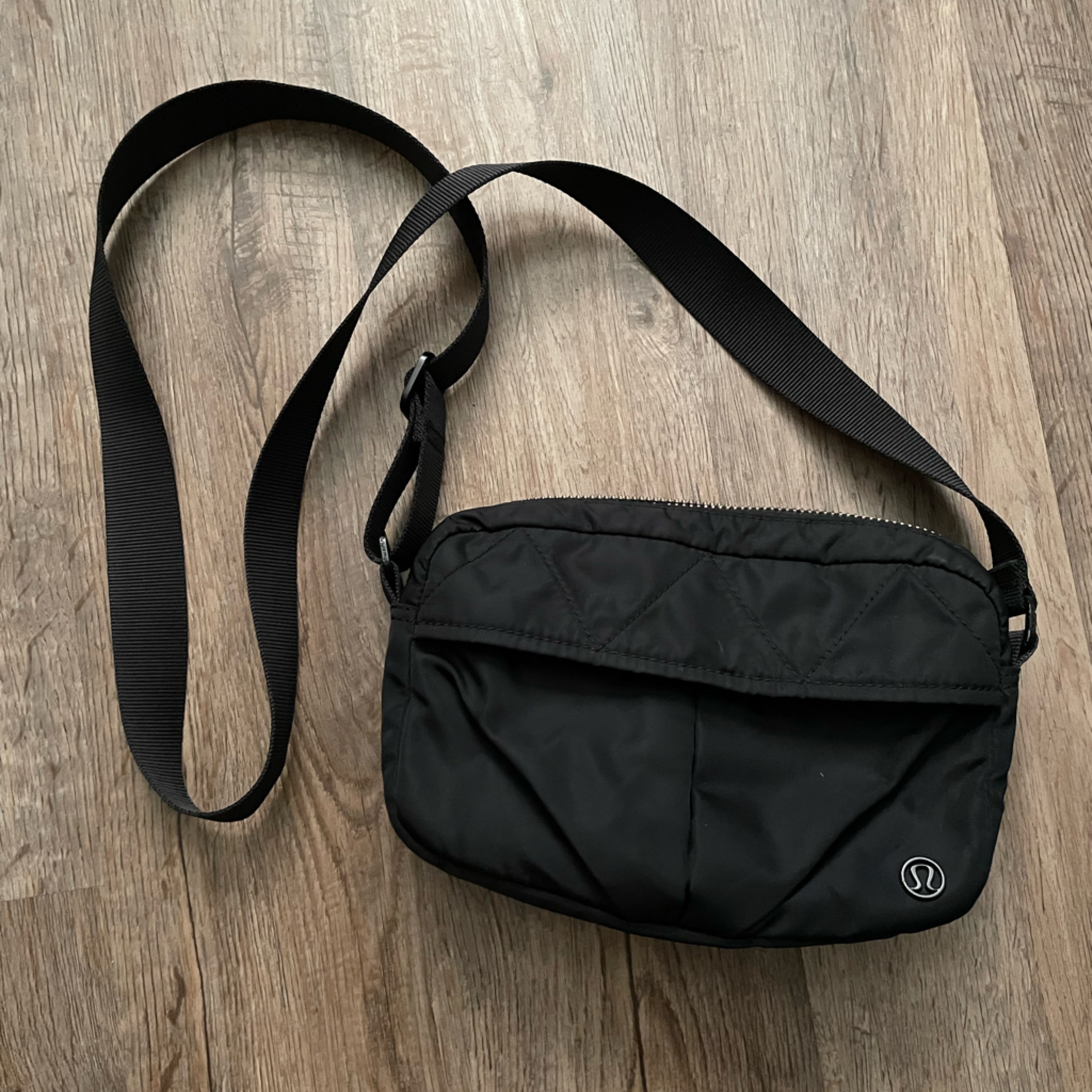 Rare Lululemon Crossbody